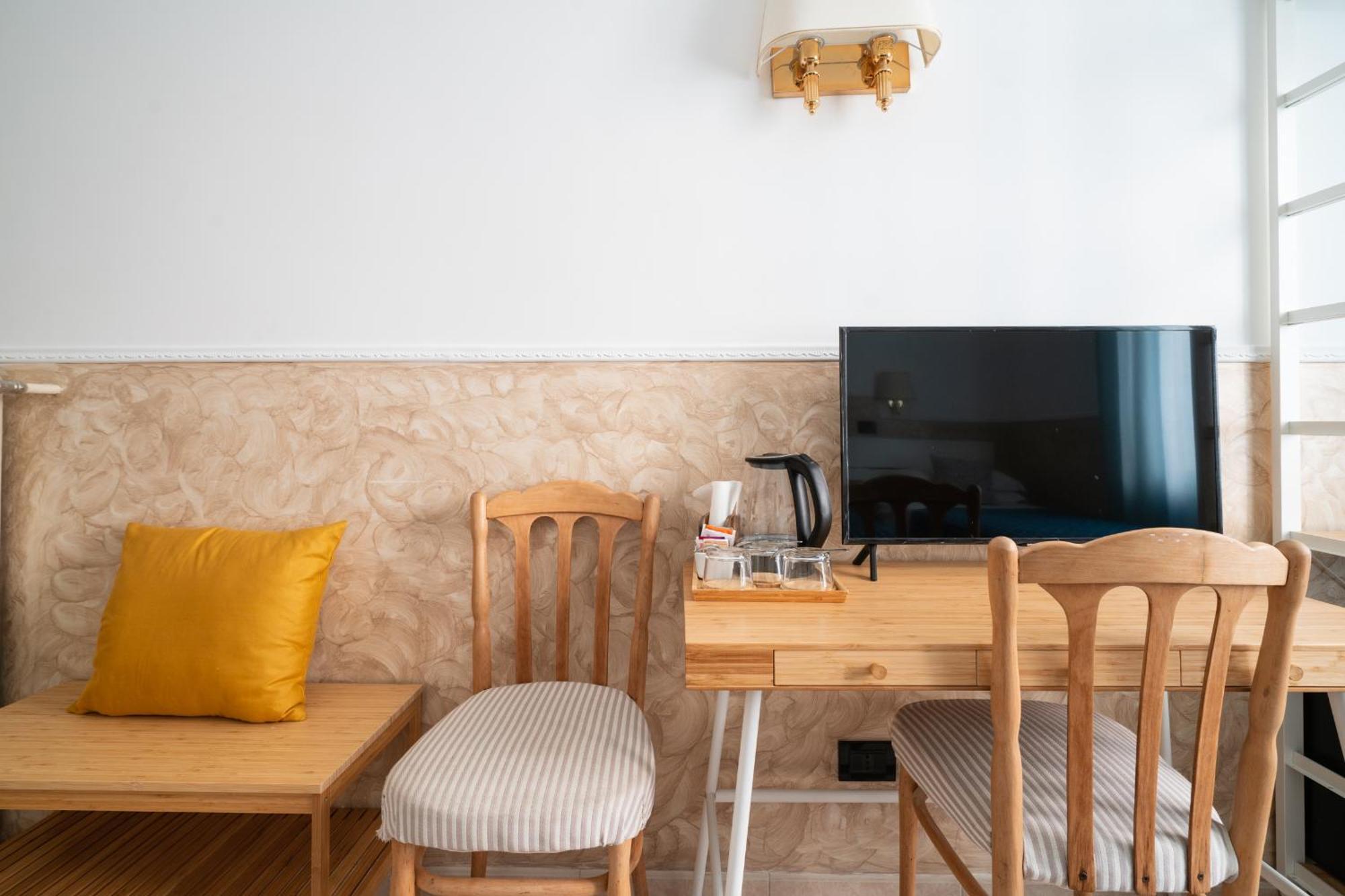 Hotel Ascot — Photos 1